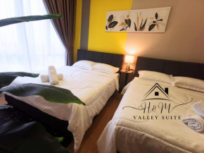 H&M Valley Suite - Pool View